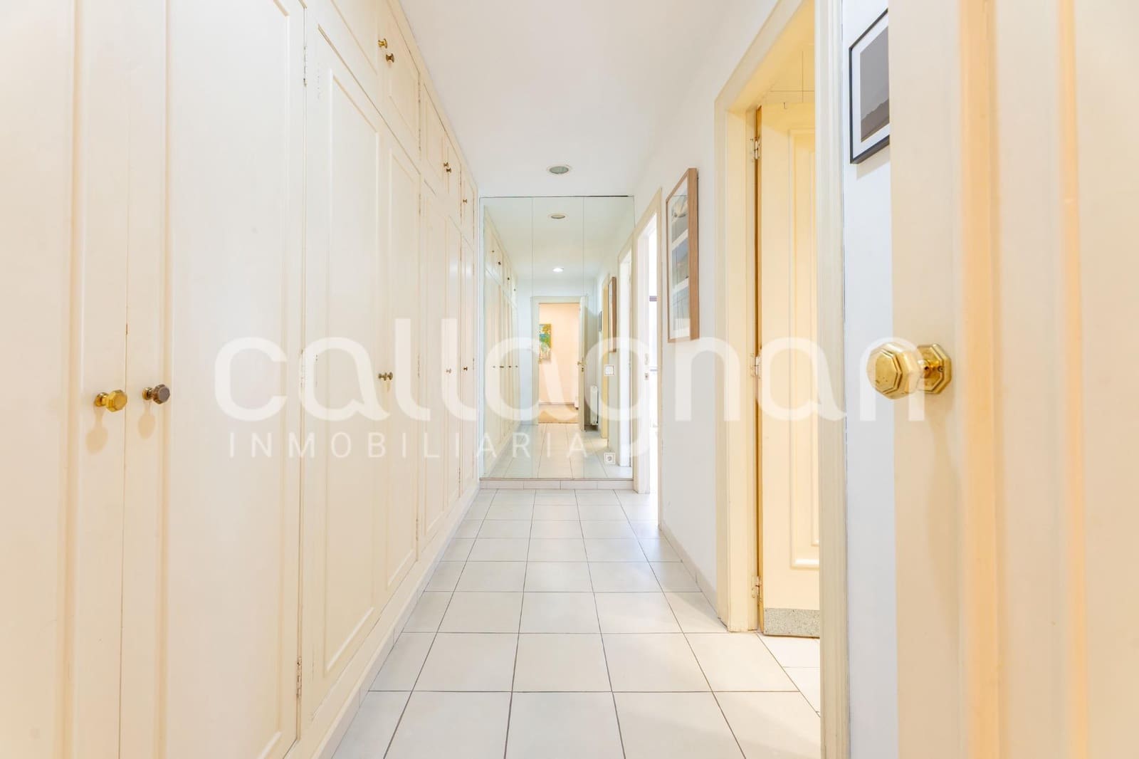 3 quarto Apartamento para arrendar em Valencia cidade - 2 300 € (Ref: 9868806)