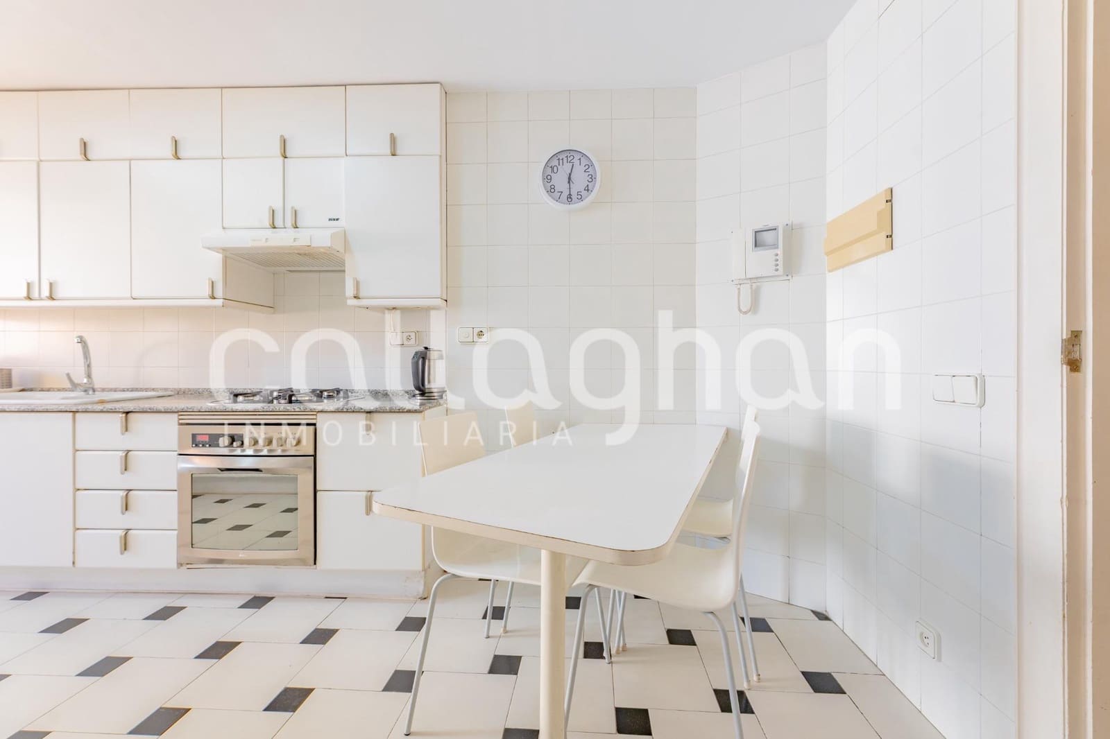 3 quarto Apartamento para arrendar em Valencia cidade - 2 300 € (Ref: 9868806)