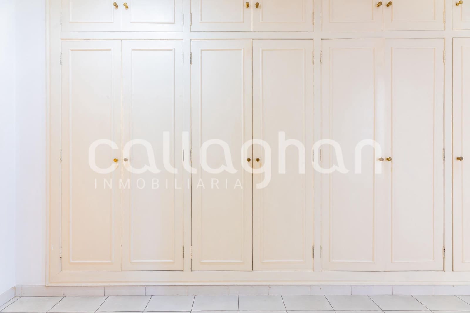 3 quarto Apartamento para arrendar em Valencia cidade - 2 300 € (Ref: 9868806)