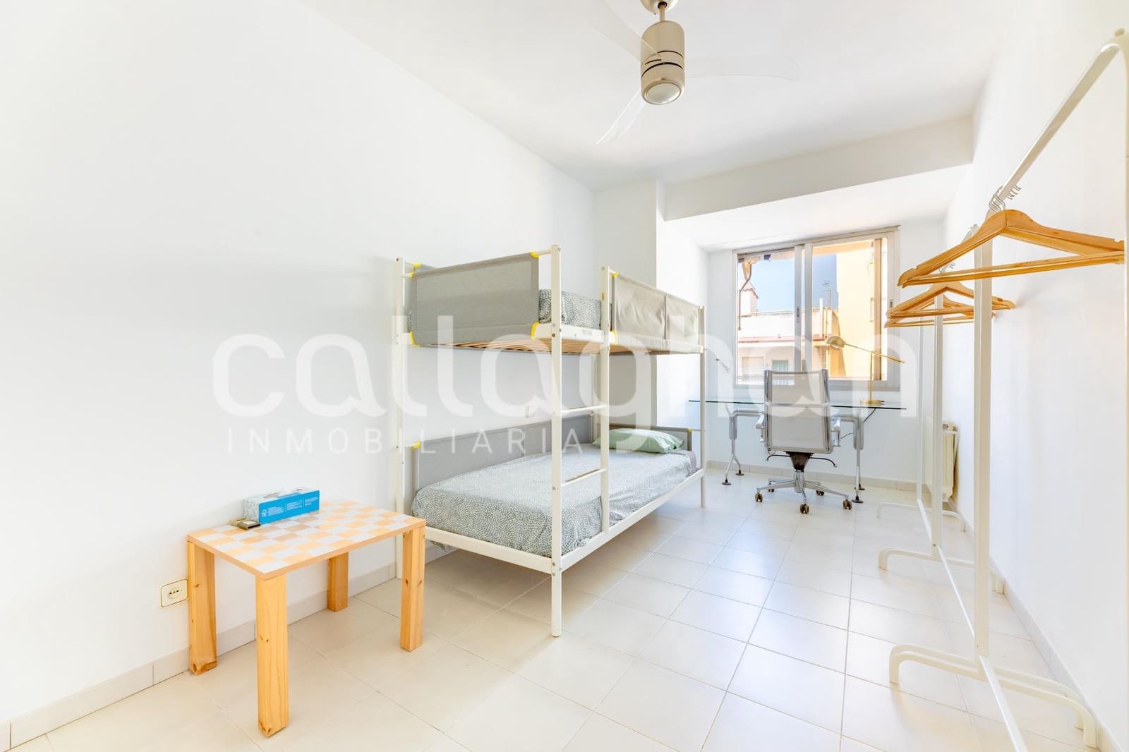 3 quarto Apartamento para arrendar em Valencia cidade - 2 300 € (Ref: 9868806)