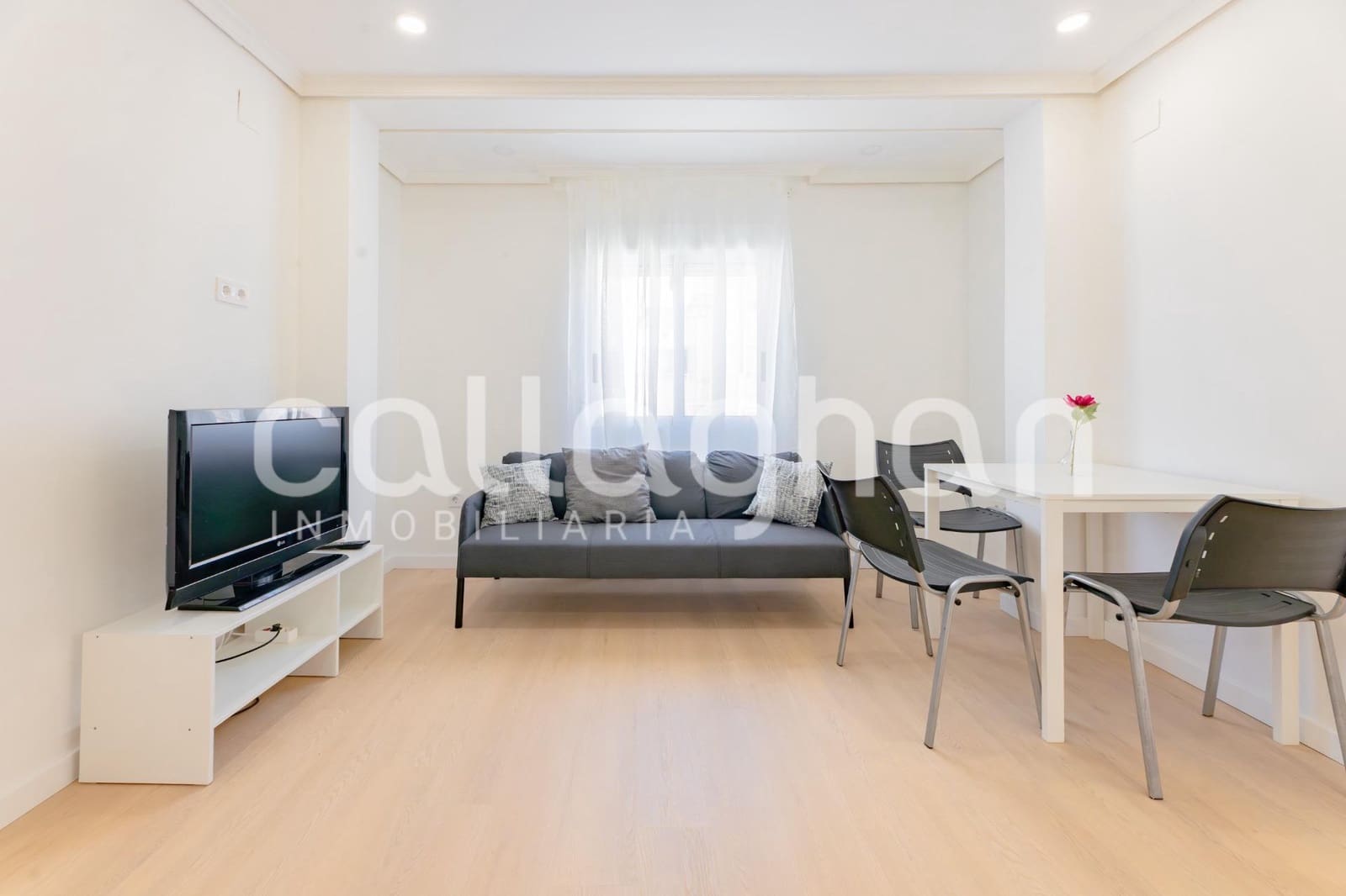 Appartement de 3 chambres à louer à Valence ville - 1 200 € (Ref: 9876613)