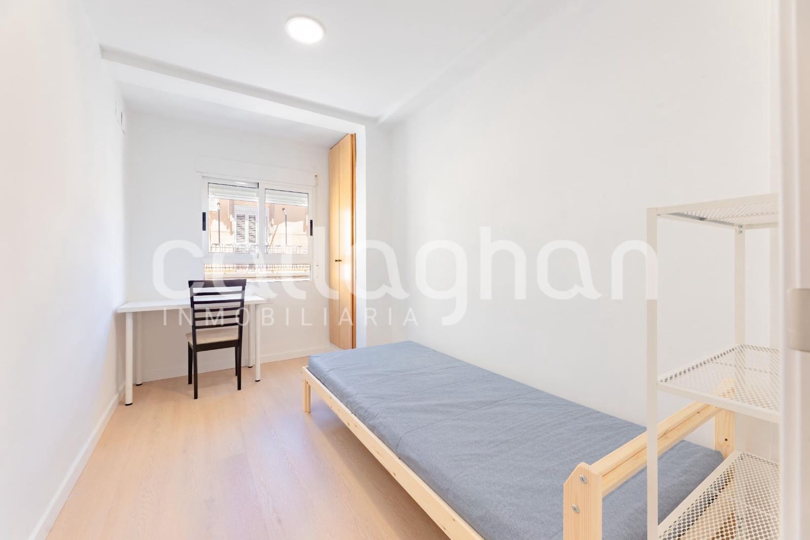 Appartement de 3 chambres à louer à Valence ville - 1 200 € (Ref: 9876613)
