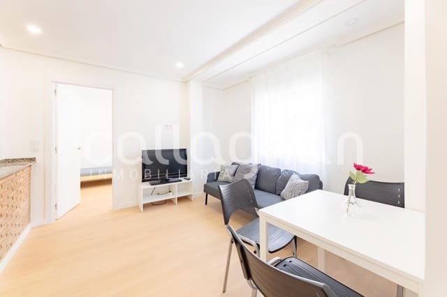 Appartement de 3 chambres à louer à Cabanyal-Canyamelar, Valence ville - 1 200 € (Ref: 9876613)