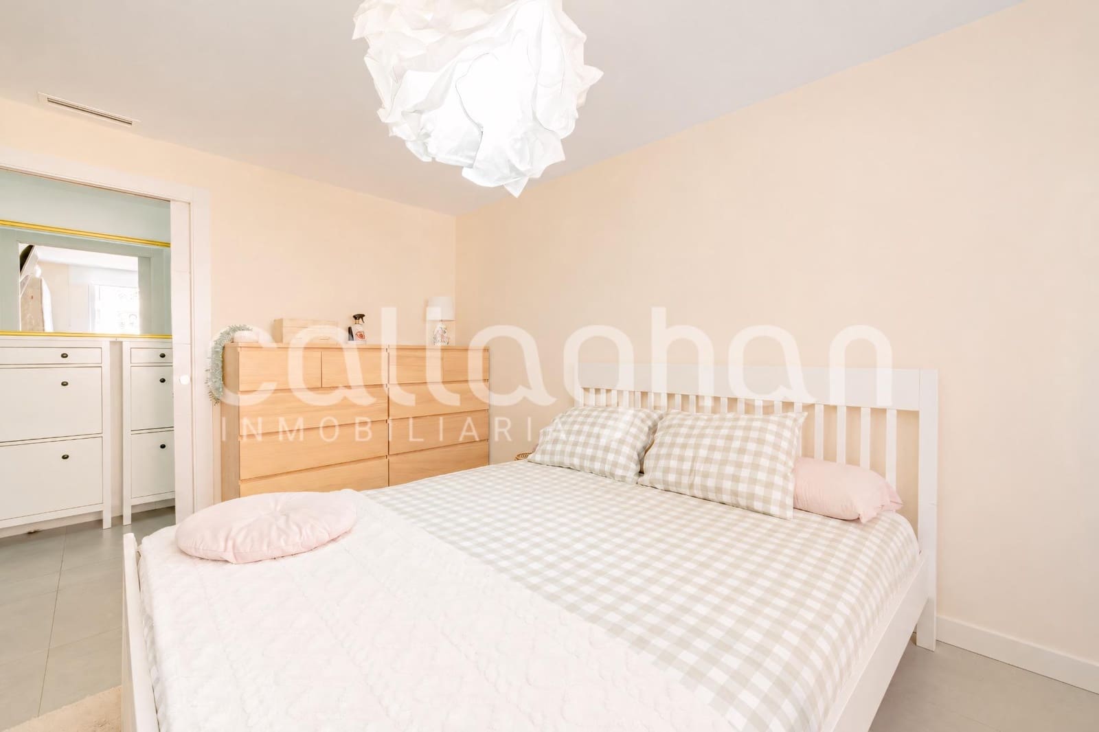 3 sypialnia Mieszkanie na sprzedaż w Miasto Walencja z garażem - 350 000 € (Ref: 9879013)