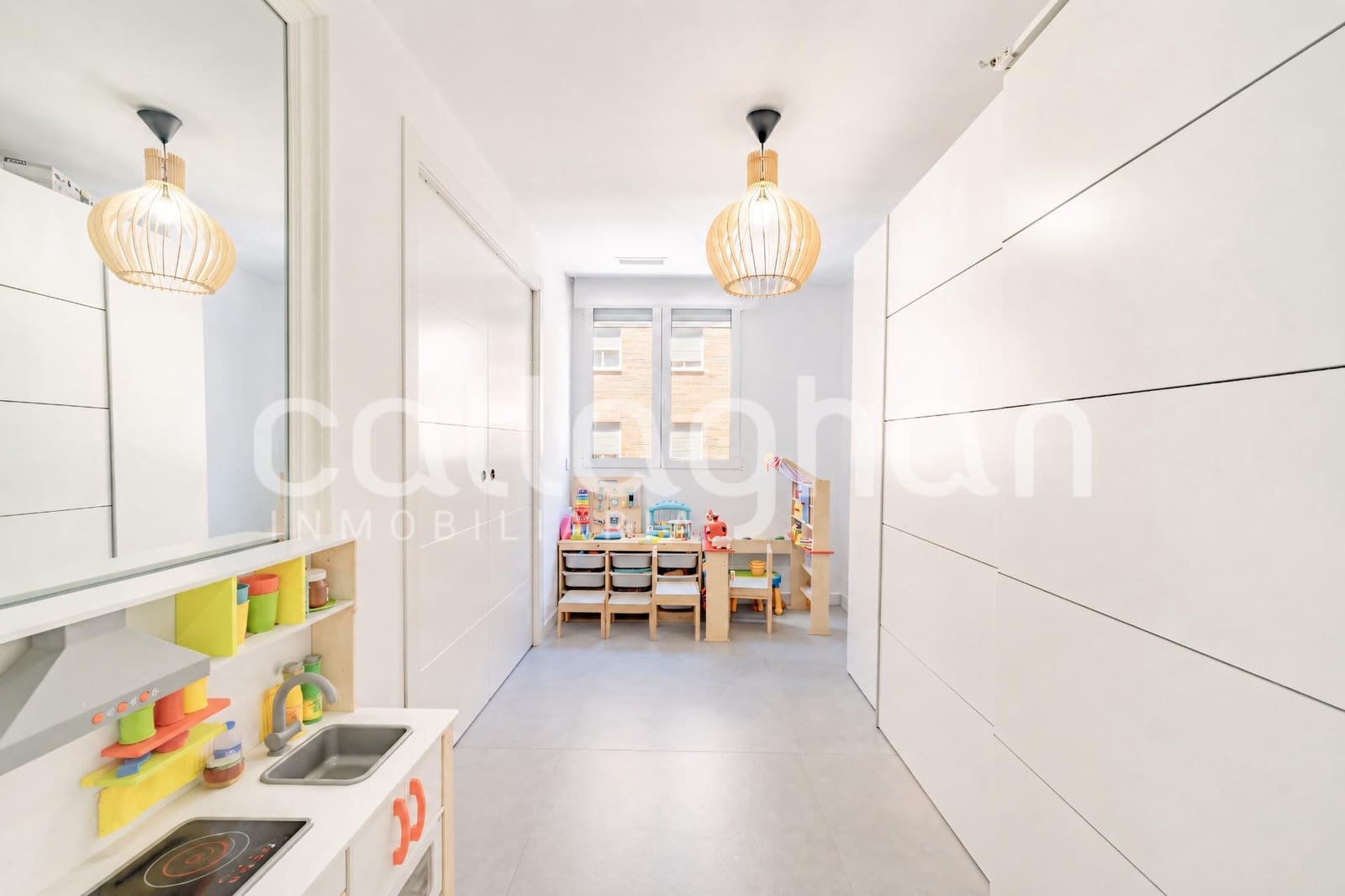 3 sypialnia Mieszkanie na sprzedaż w Miasto Walencja z garażem - 350 000 € (Ref: 9879013)