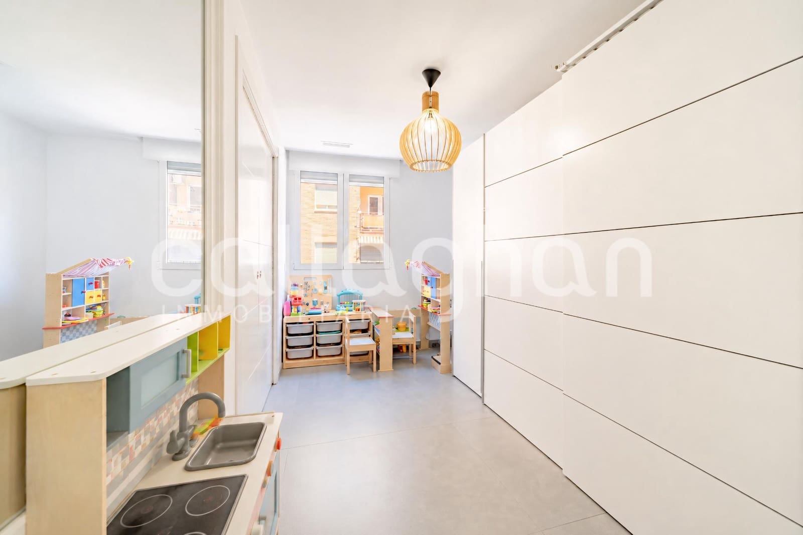 3 sypialnia Mieszkanie na sprzedaż w Miasto Walencja z garażem - 350 000 € (Ref: 9879013)