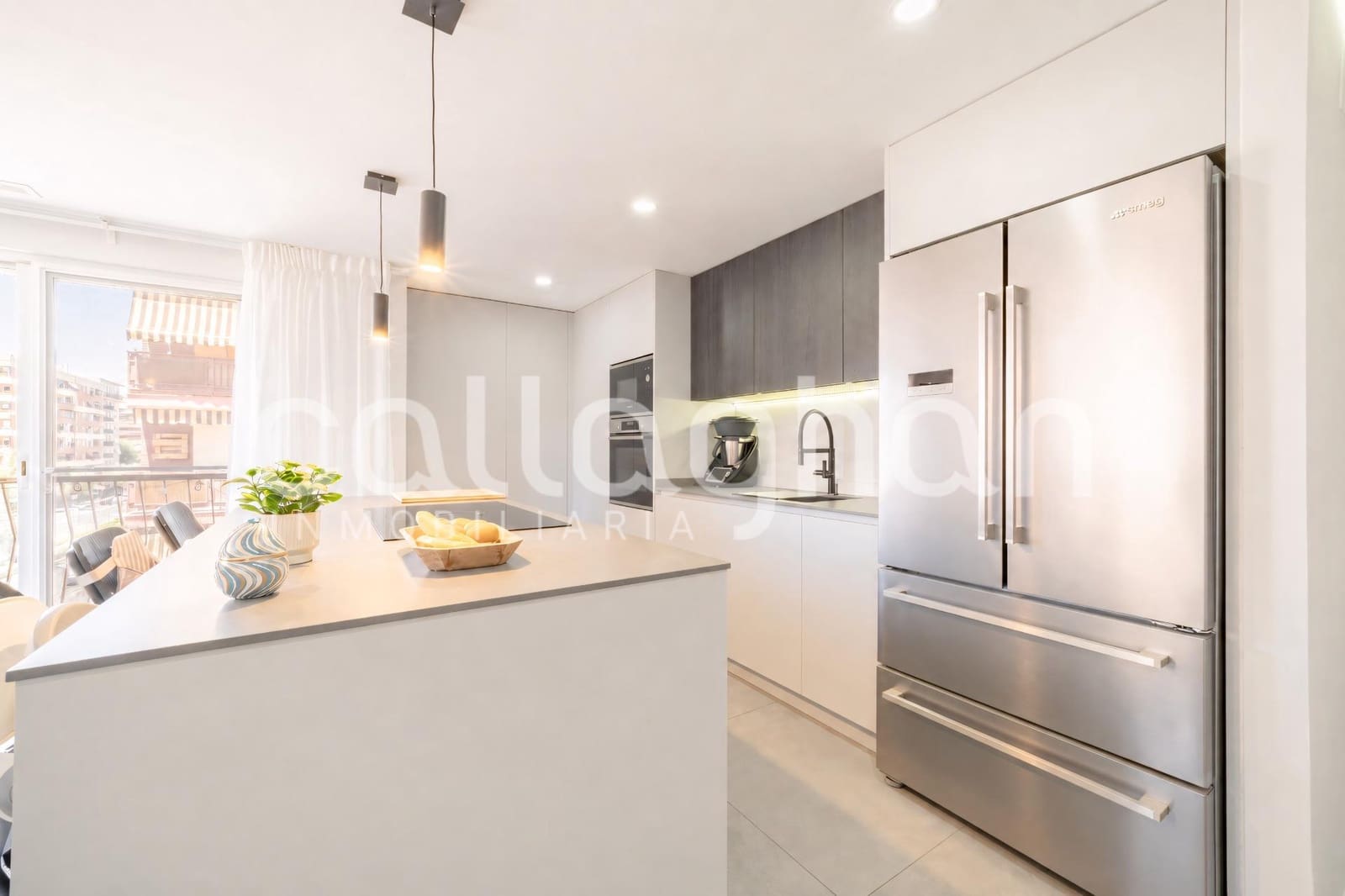 3 sypialnia Mieszkanie na sprzedaż w Miasto Walencja z garażem - 350 000 € (Ref: 9879013)