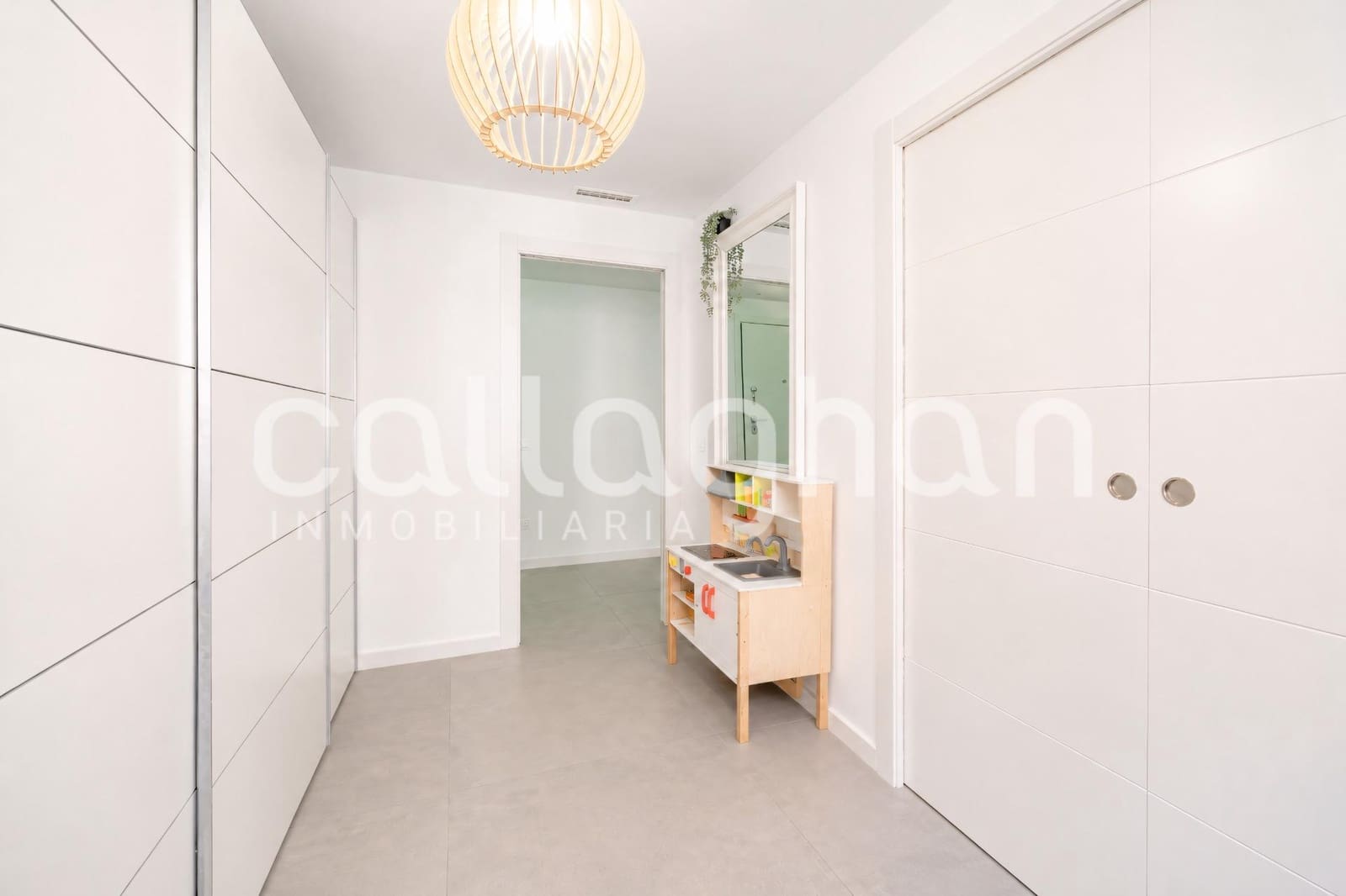 3 sypialnia Mieszkanie na sprzedaż w Miasto Walencja z garażem - 350 000 € (Ref: 9879013)