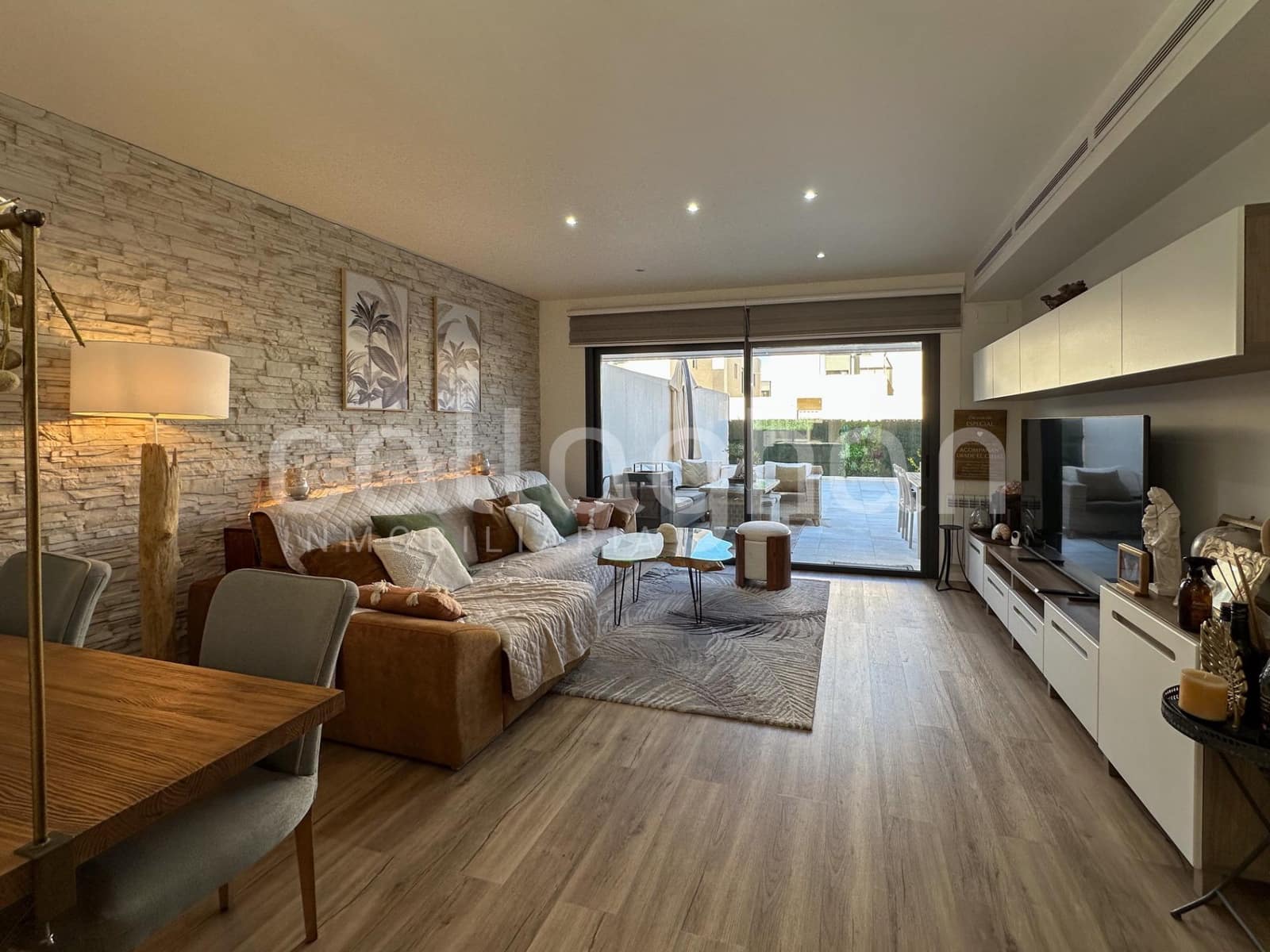 4 bedroom Terraced Villa for rent in Paterna with pool garage - € 2,800 (Ref: 9882086)