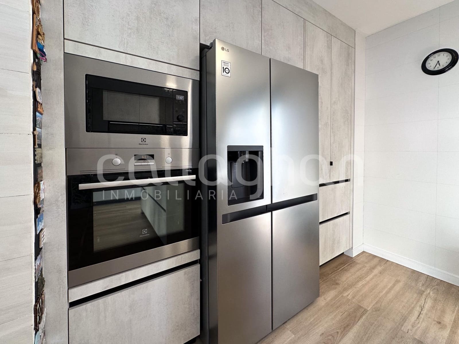 4 bedroom Terraced Villa for rent in Paterna with pool garage - € 2,800 (Ref: 9882086)