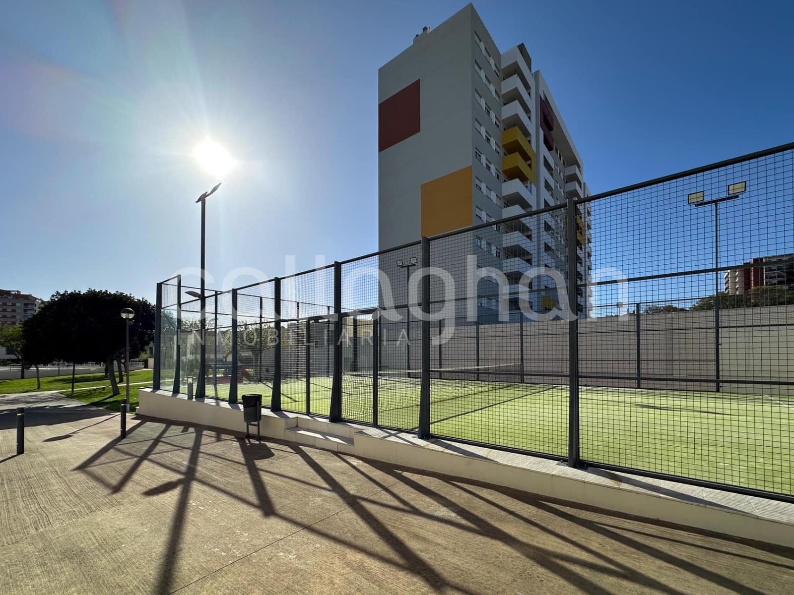 4 bedroom Terraced Villa for rent in Paterna with pool garage - € 2,800 (Ref: 9882086)