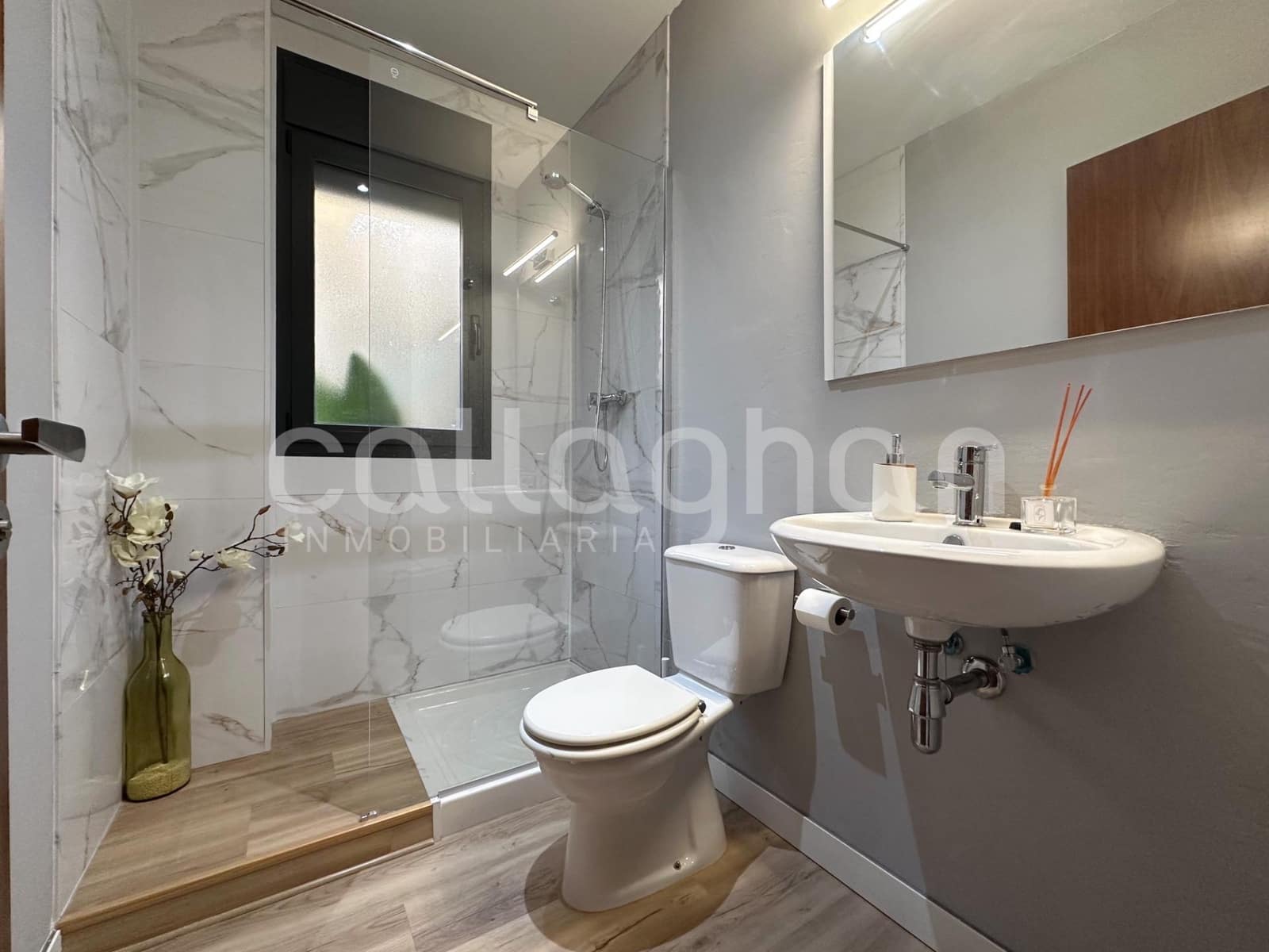 4 bedroom Terraced Villa for rent in Paterna with pool garage - € 2,800 (Ref: 9882086)