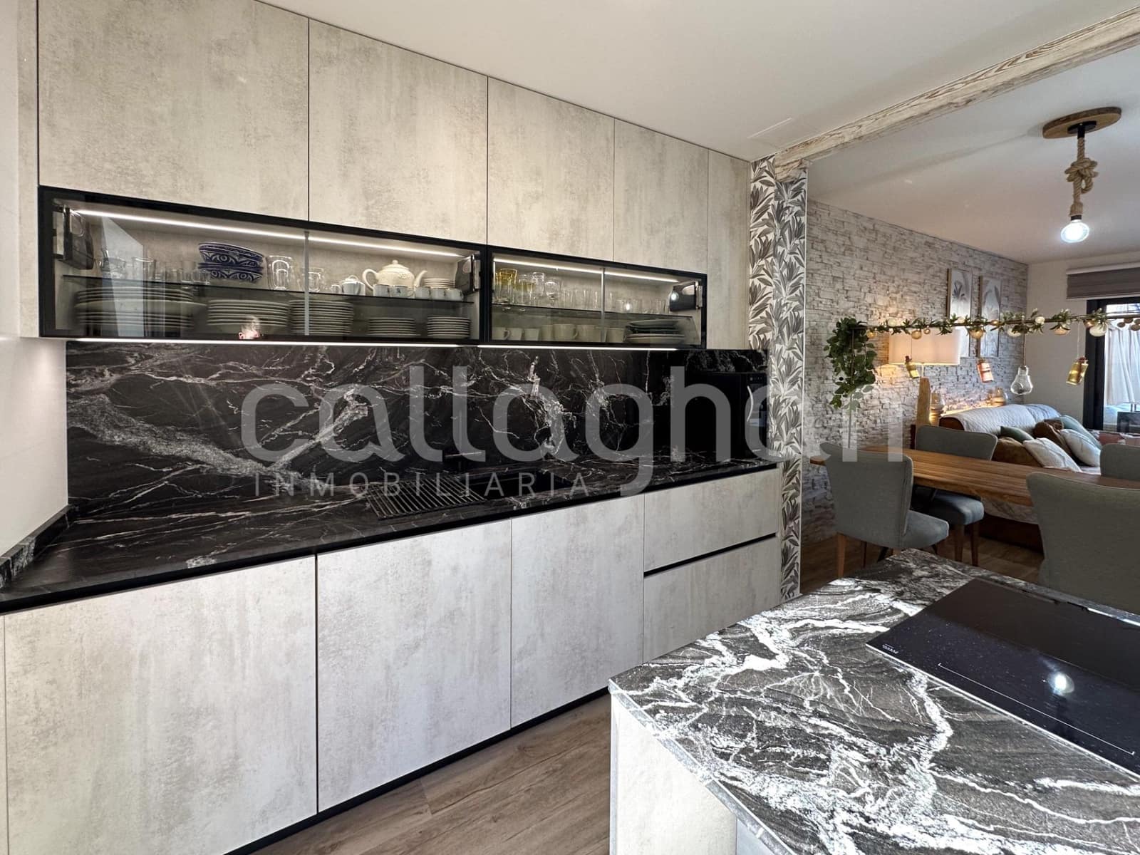 4 bedroom Terraced Villa for rent in Paterna with pool garage - € 2,800 (Ref: 9882086)