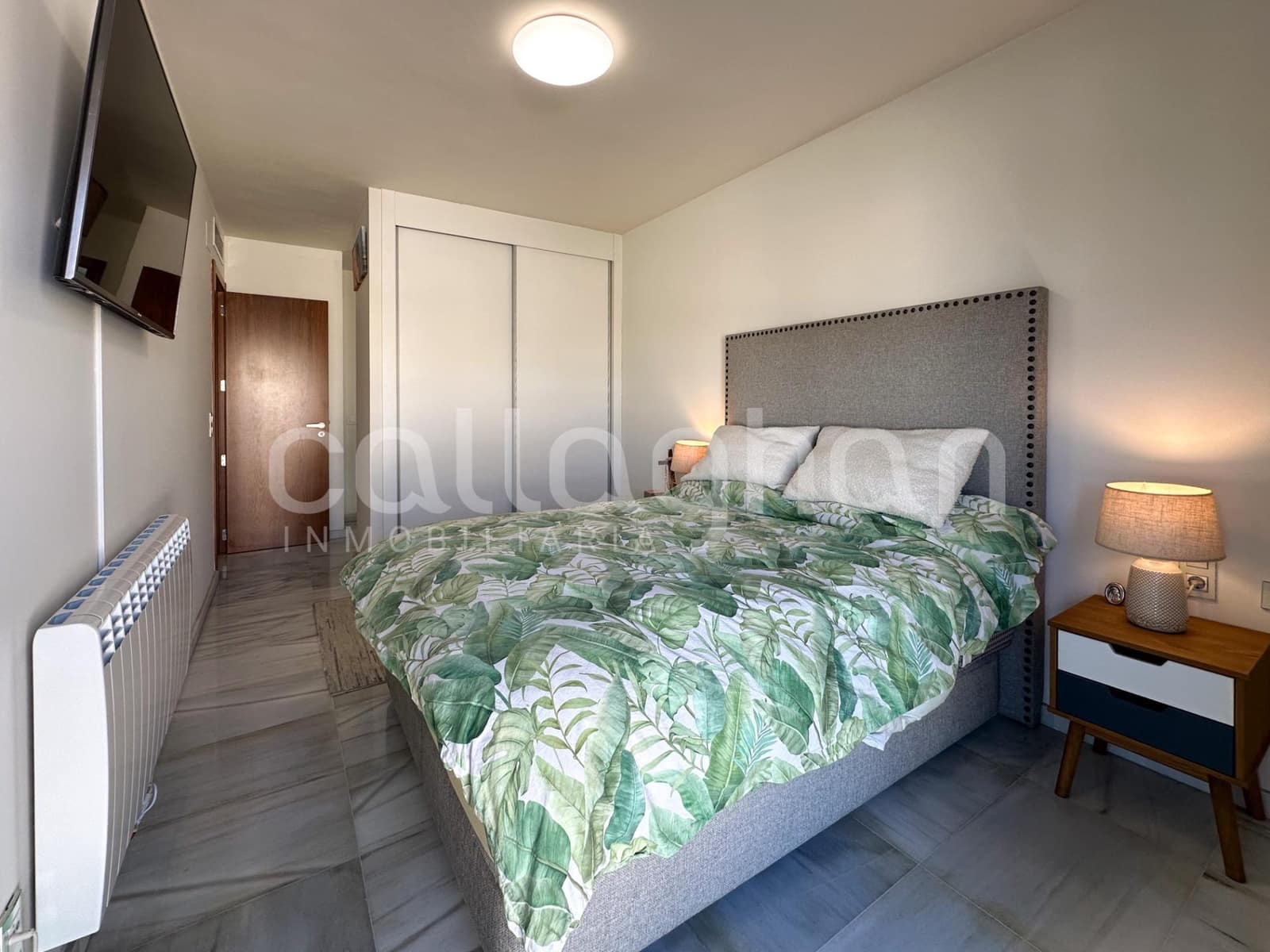 4 bedroom Terraced Villa for rent in Paterna with pool garage - € 2,800 (Ref: 9882086)