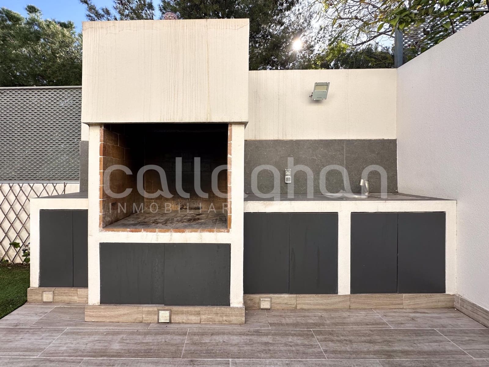 4 bedroom Terraced Villa for rent in Paterna with pool garage - € 2,800 (Ref: 9882086)