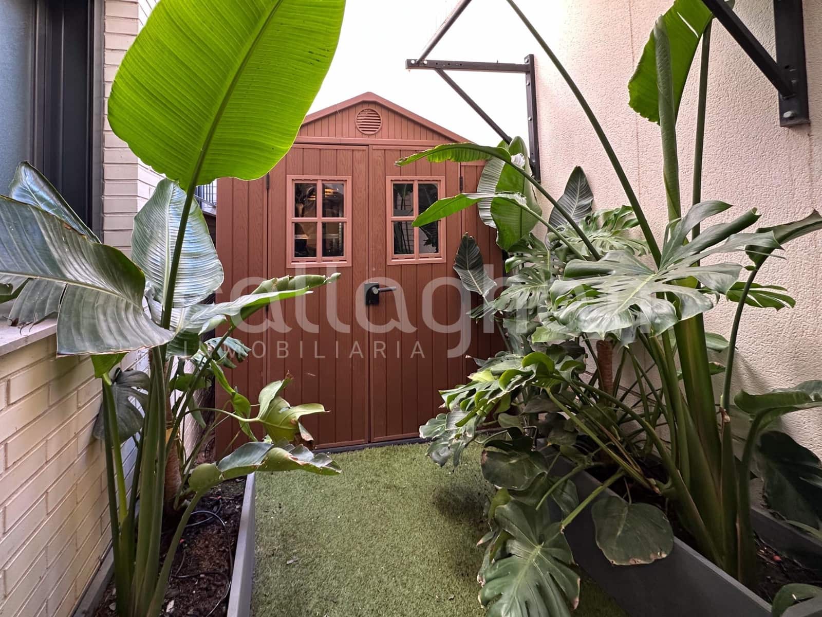 4 bedroom Terraced Villa for rent in Paterna with pool garage - € 2,800 (Ref: 9882086)