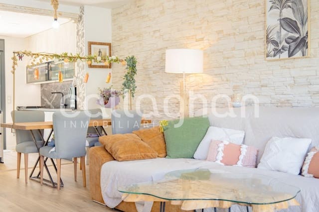 4 bedroom Terraced Villa for rent in Paterna with pool garage - € 2,800 (Ref: 9882086)