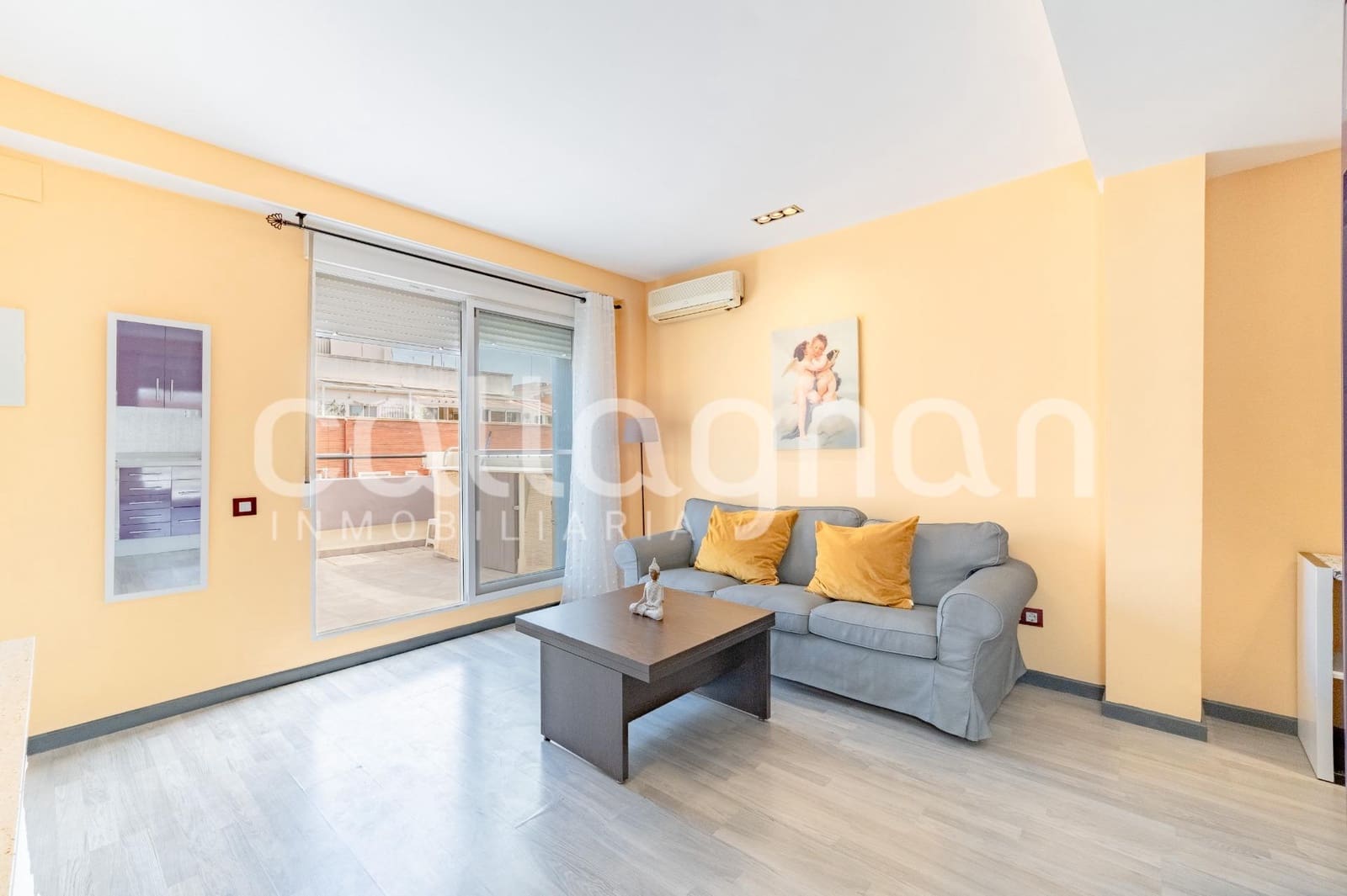1 makuuhuone Kattohuoneisto vuokrattavana paikassa Valencia kaupunki - 1 500 € (Ref: 9885016)