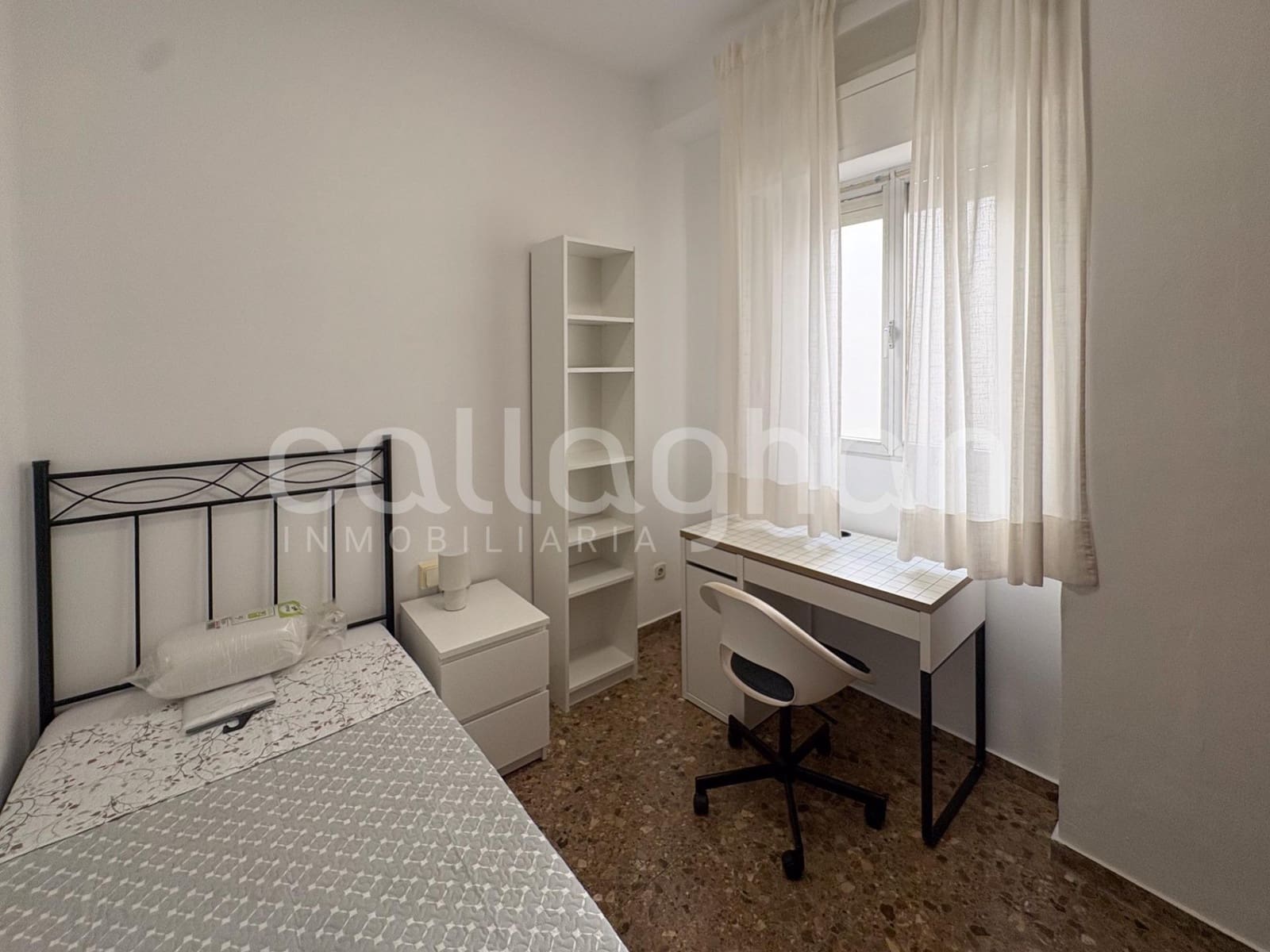 4 camera da letto Appartamento da affittare in Valencia citta - 1.400 € (Rif: 9885017)