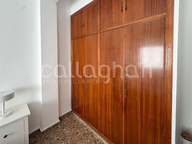 4 slaapkamer Flat te huur in Mestalla, Valencia stad - € 1.400 (Ref: 9885017)