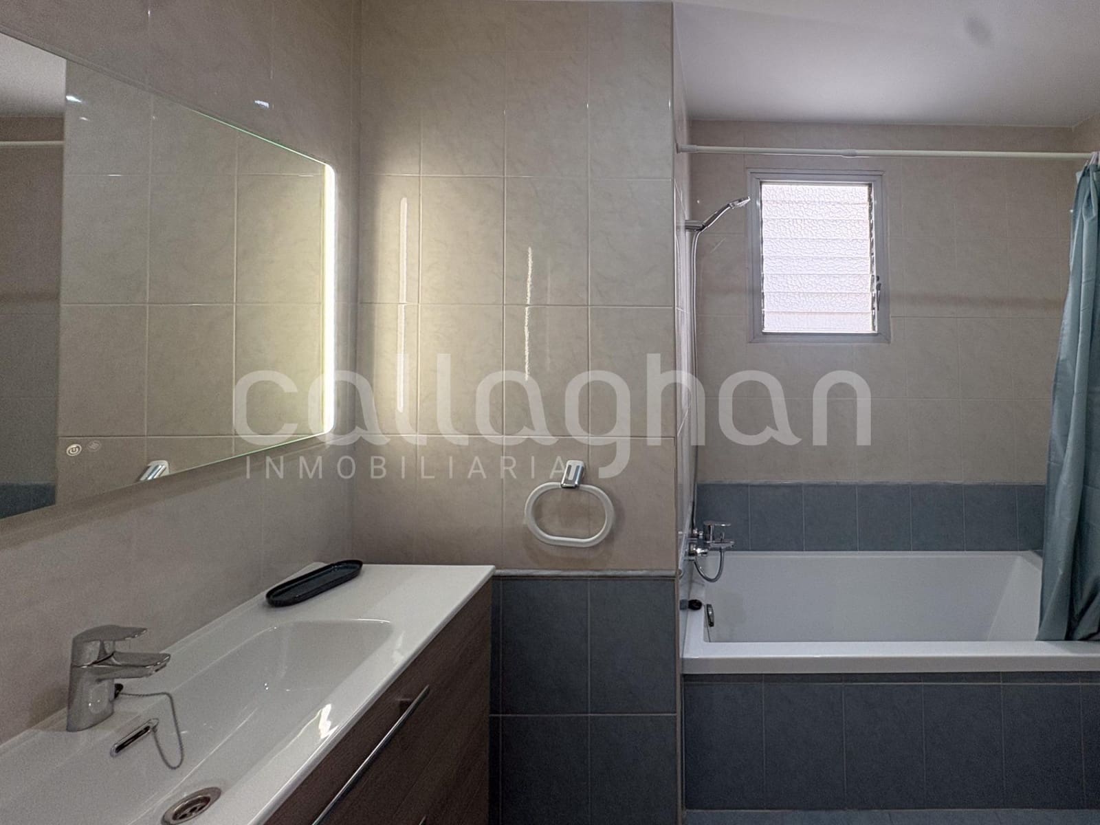 4 camera da letto Appartamento da affittare in Valencia citta - 1.400 € (Rif: 9885017)