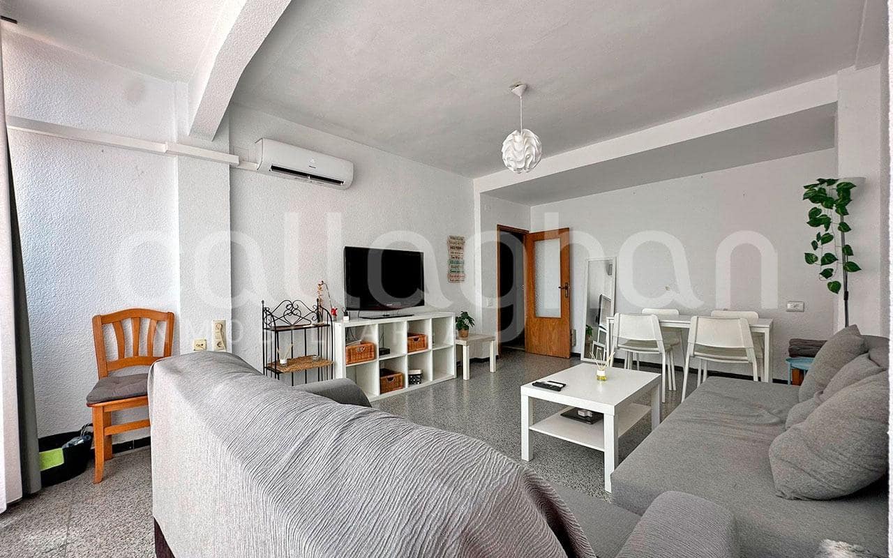 4 bedroom Flat for sale in Valencia city - € 430,000 (Ref: 9894072)