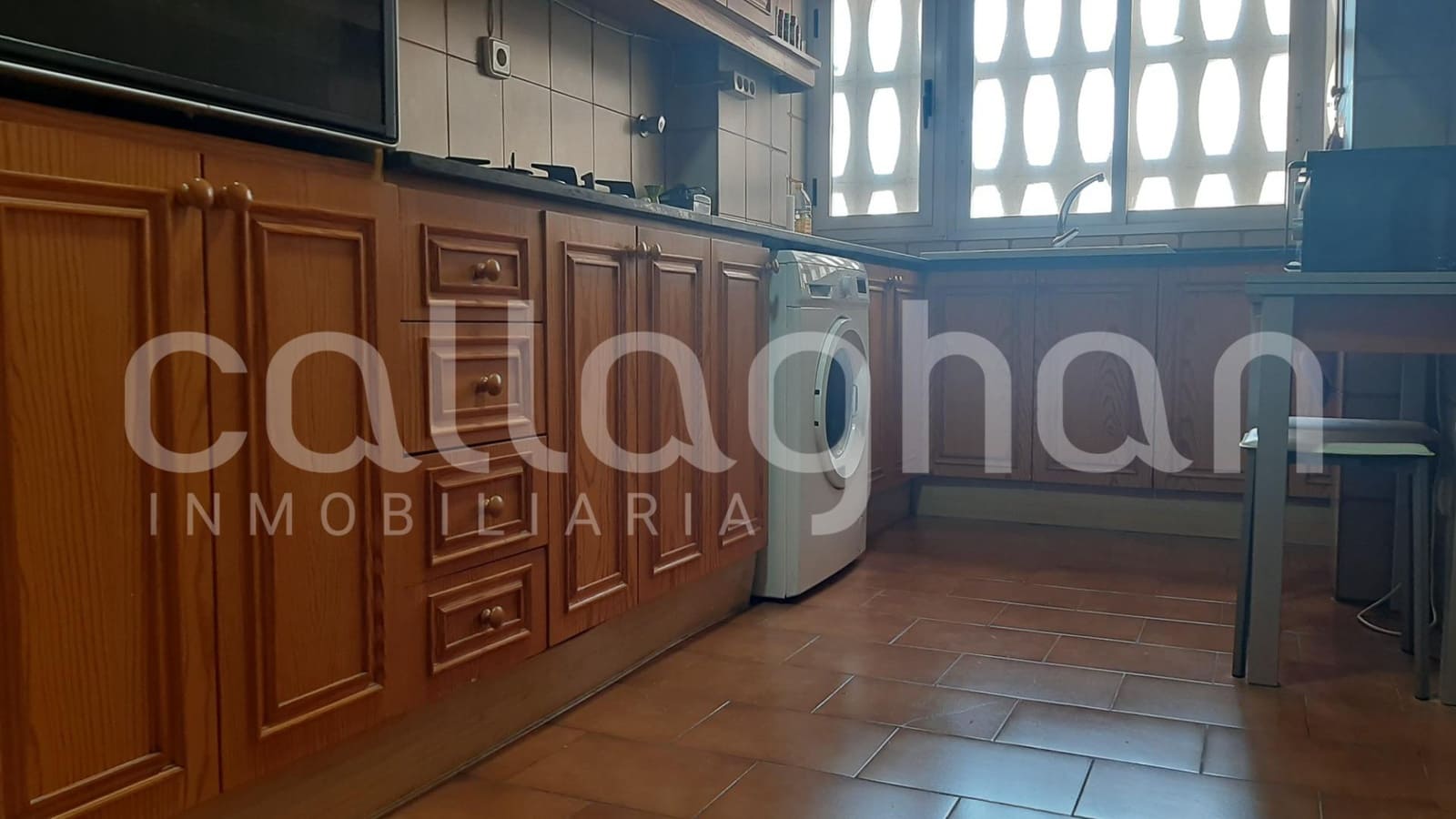 4 bedroom Flat for sale in Valencia city - € 430,000 (Ref: 9894072)