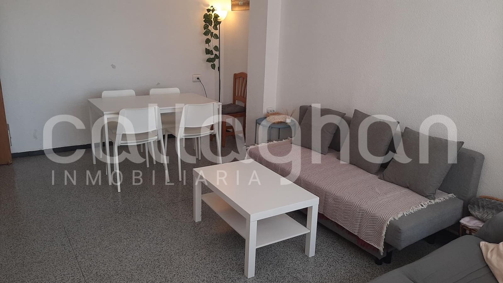 4 bedroom Flat for sale in Valencia city - € 430,000 (Ref: 9894072)