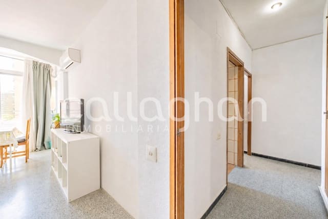 4 bedroom Flat for sale in Mestalla, Valencia city - € 430,000 (Ref: 9894072)