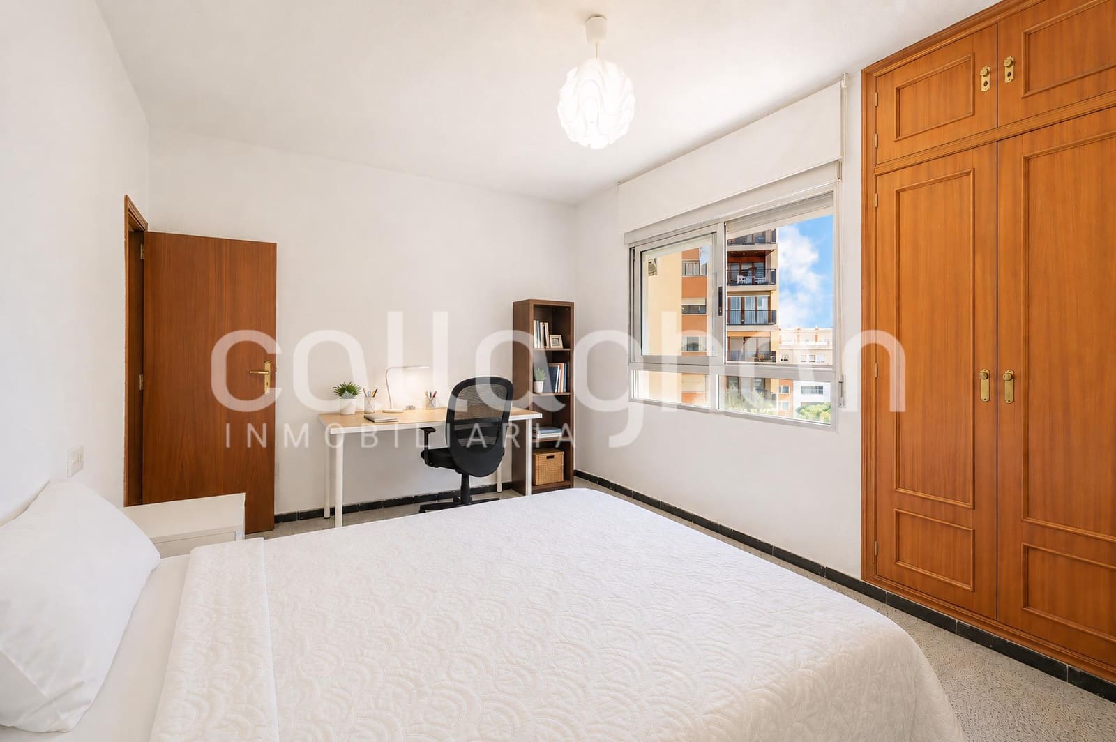 4 bedroom Flat for sale in Valencia city - € 430,000 (Ref: 9894072)