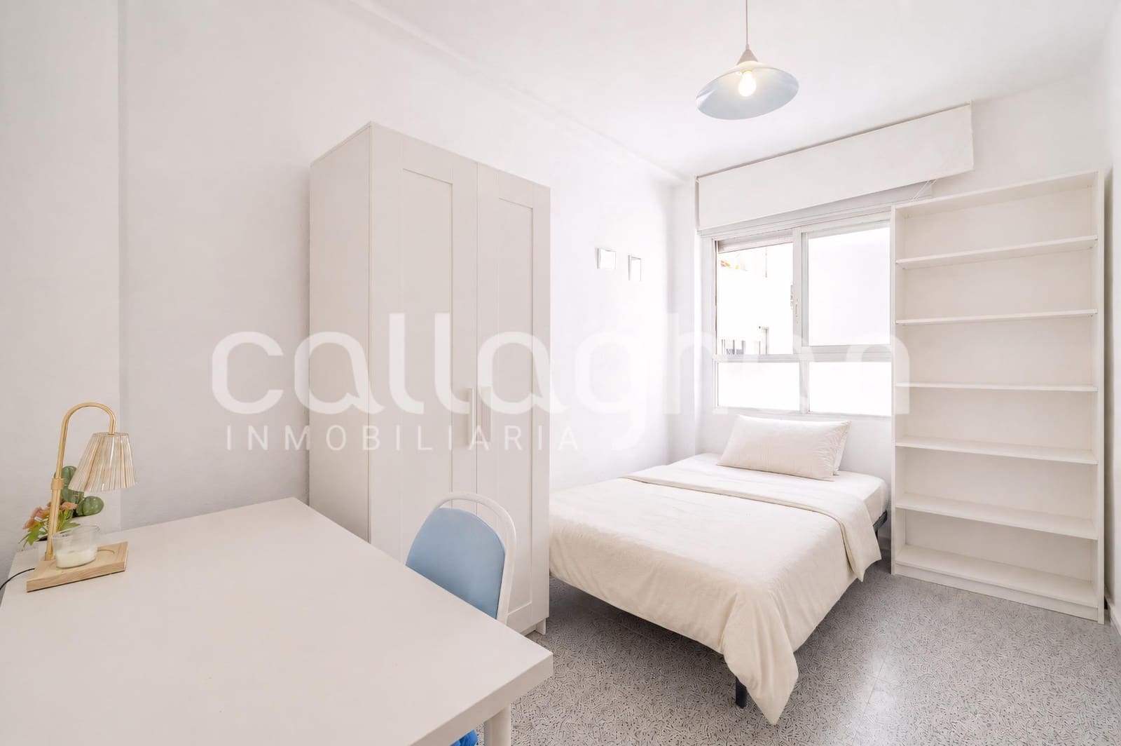 4 bedroom Flat for sale in Valencia city - € 430,000 (Ref: 9894072)