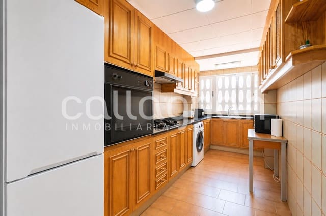 4 bedroom Flat for sale in Mestalla, Valencia city - € 430,000 (Ref: 9894072)