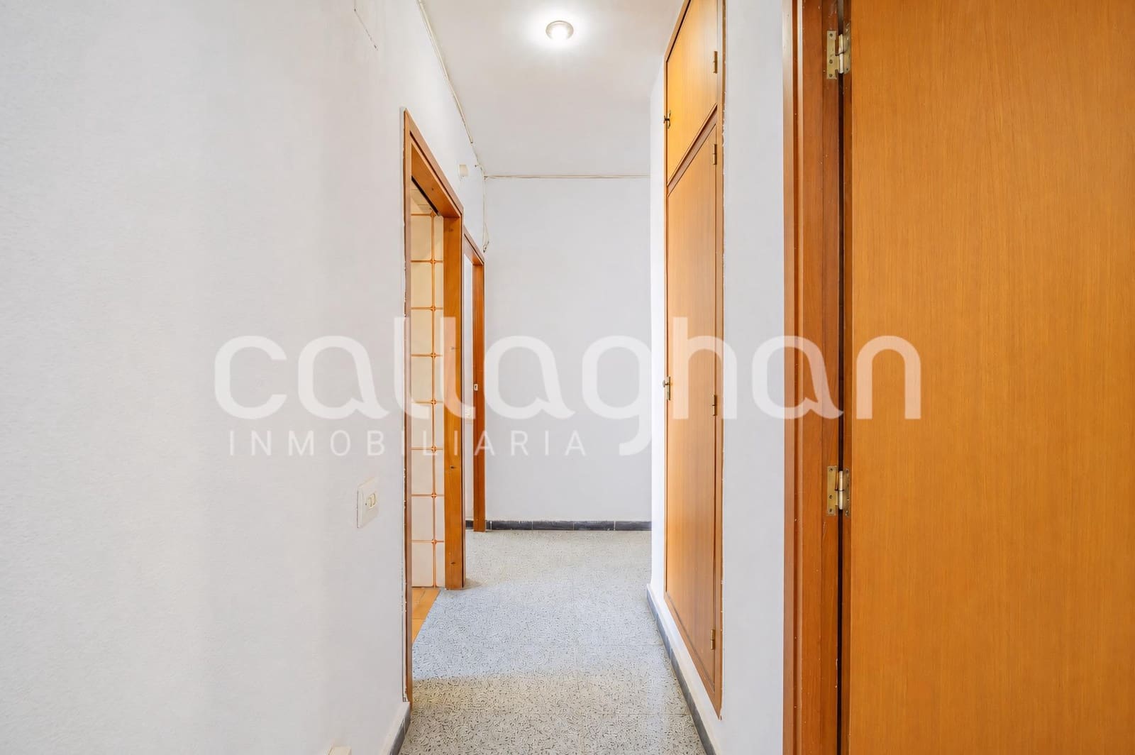 4 bedroom Flat for sale in Valencia city - € 430,000 (Ref: 9894072)