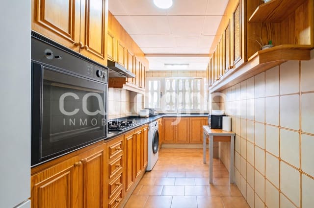 4 bedroom Flat for sale in Mestalla, Valencia city - € 430,000 (Ref: 9894072)