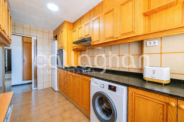 4 bedroom Flat for sale in Mestalla, Valencia city - € 430,000 (Ref: 9894072)