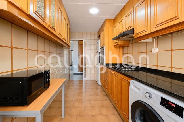 4 bedroom Flat for sale in Mestalla, Valencia city - € 430,000 (Ref: 9894072)