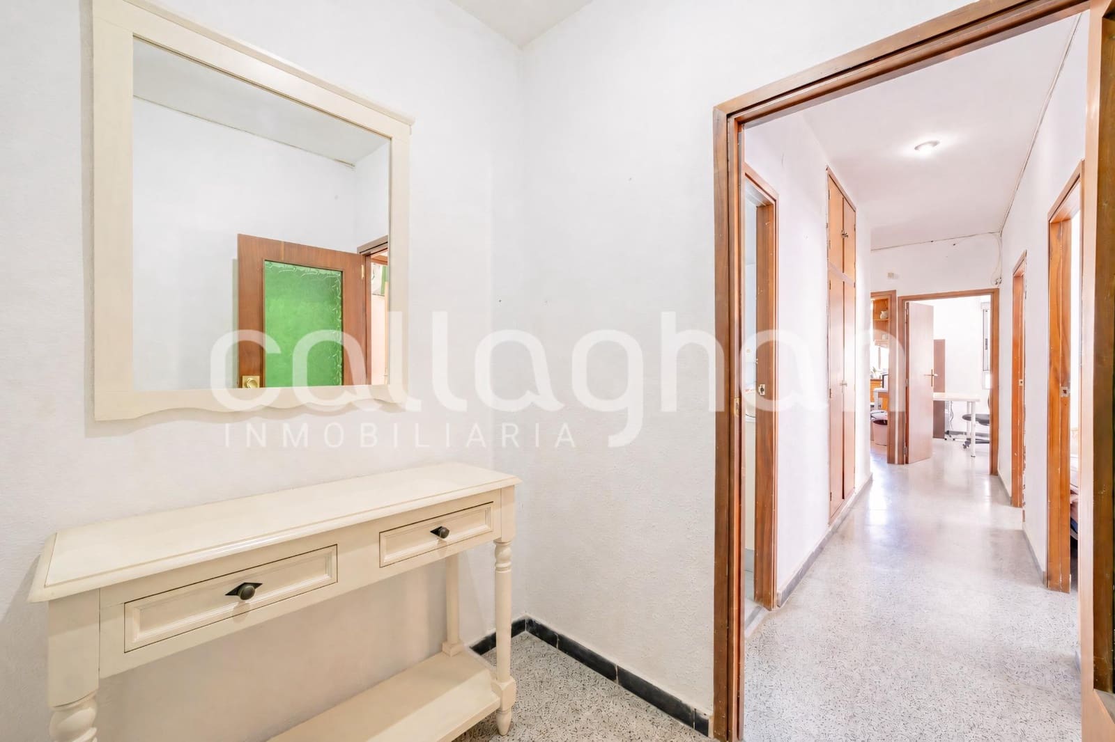 4 bedroom Flat for sale in Valencia city - € 430,000 (Ref: 9894072)