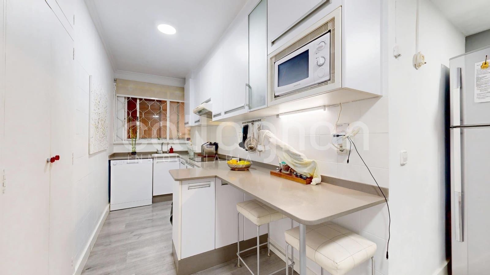 4 slaapkamer Flat te koop in Valencia stad met garage - € 790.000 (Ref: 9894074)