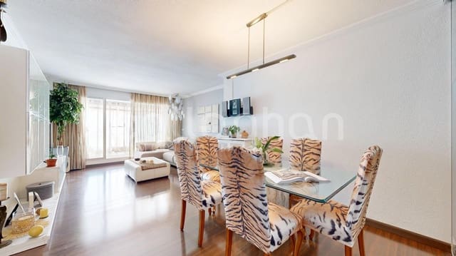 4 slaapkamer Flat te koop in La Gran Via, Valencia stad met garage - € 790.000 (Ref: 9894074)