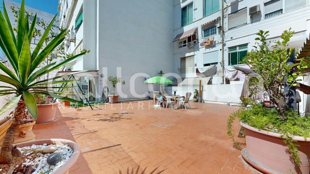 4 sovrum Lägenhet till salu i La Gran Via, Valencia stad med garage - 790 000 € (Ref: 9894074)
