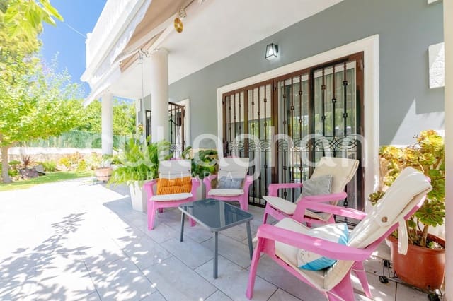4 soverom Villa til salgs i Llíria med garasje - € 498 000 (Ref: 9904166)