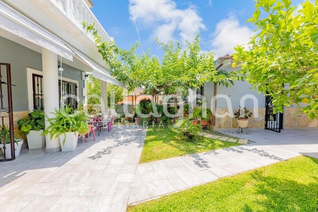 4 soverom Villa til salgs i Llíria med garasje - € 498 000 (Ref: 9904166)