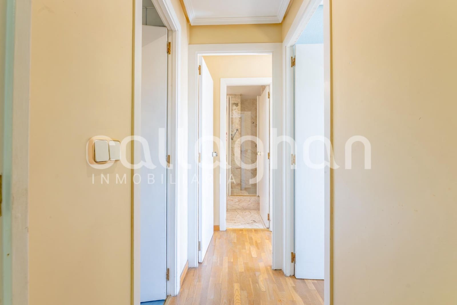 2 sovrum Lägenhet till salu i Valencia stad med garage - 439 000 € (Ref: 9911228)