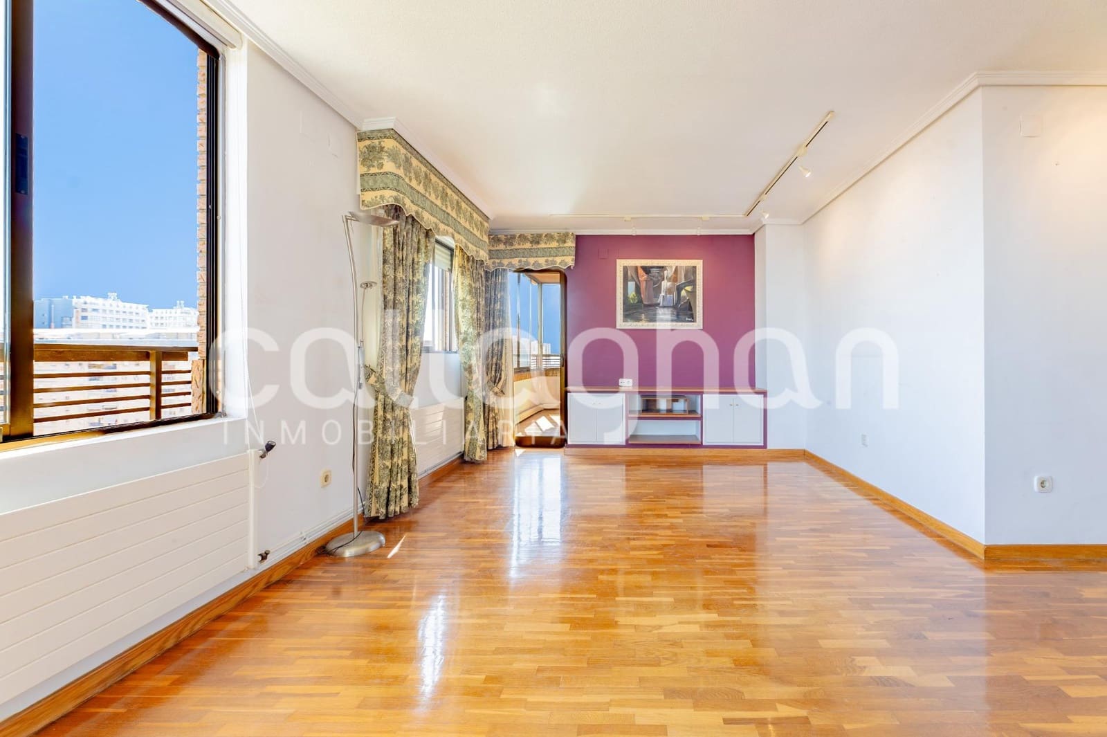 2 sovrum Lägenhet till salu i Valencia stad med garage - 439 000 € (Ref: 9911228)