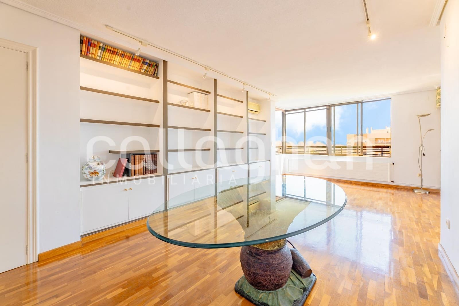 2 sovrum Lägenhet till salu i Valencia stad med garage - 439 000 € (Ref: 9911228)