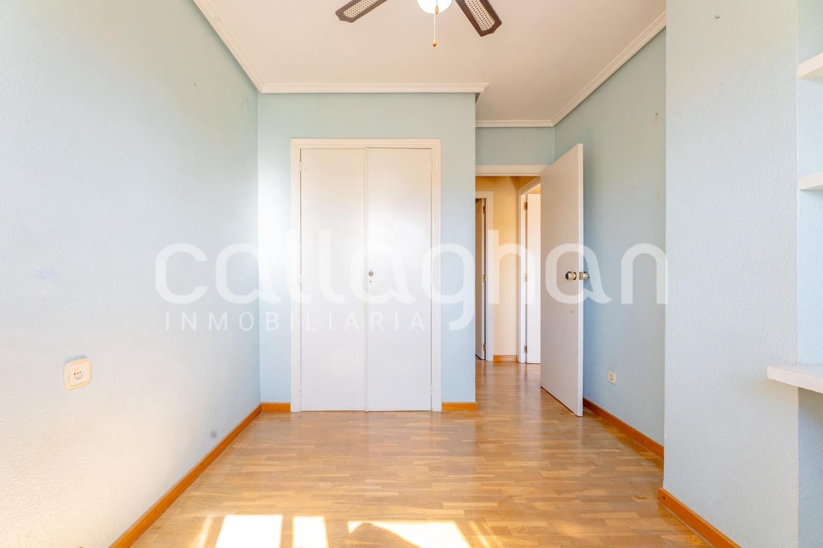 2 sovrum Lägenhet till salu i Valencia stad med garage - 439 000 € (Ref: 9911228)