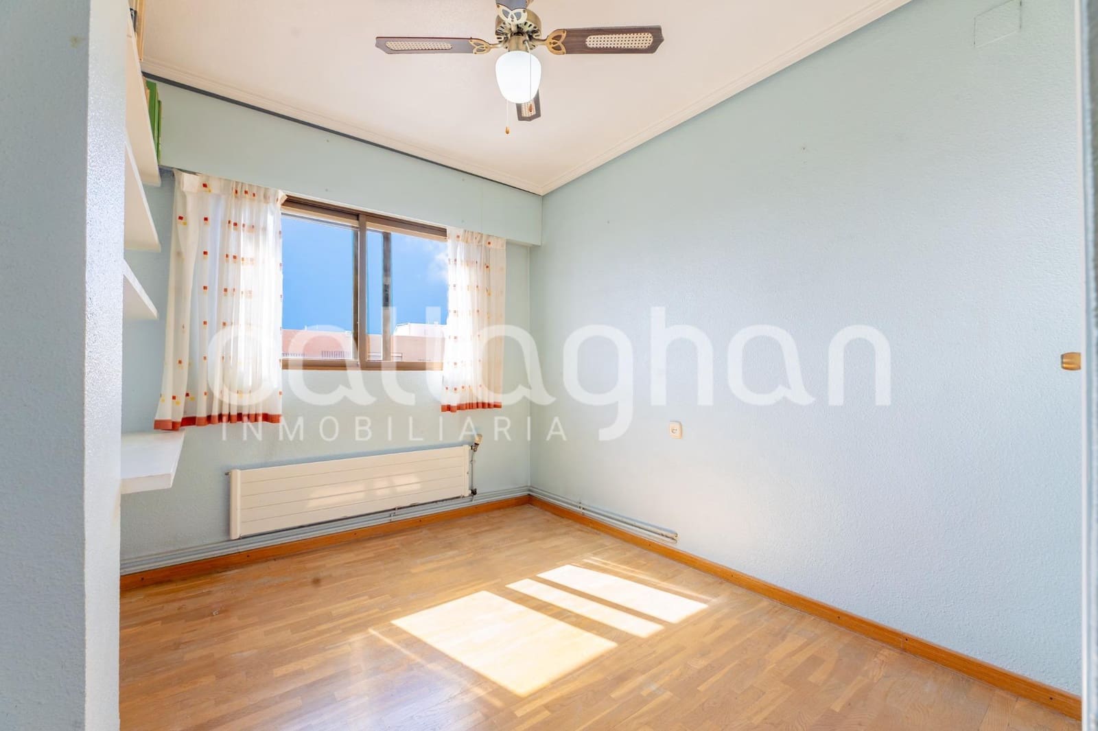 2 sovrum Lägenhet till salu i Valencia stad med garage - 439 000 € (Ref: 9911228)