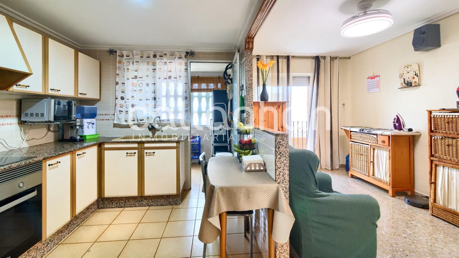 4 bedroom Flat for sale in Chilches with garage - € 138,000 (Ref: 9916041)