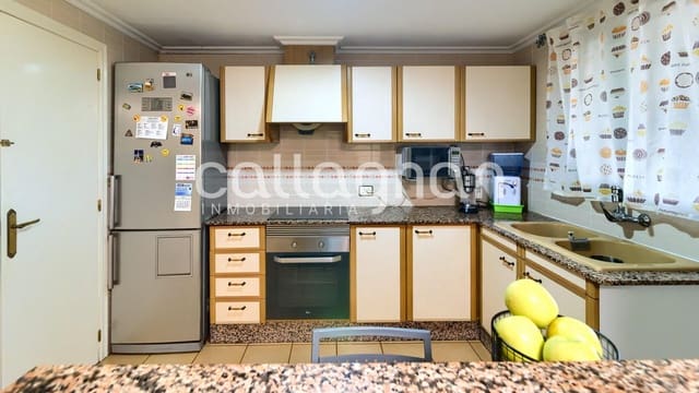 4 chambre Appartement à vendre à Chilches avec garage - 126 000 € (Ref: 9916041)