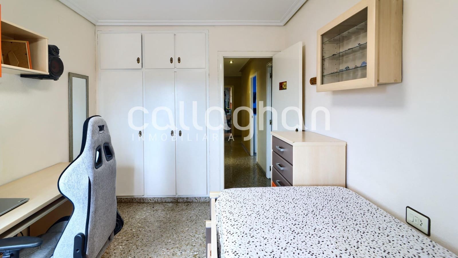 4 bedroom Flat for sale in Chilches with garage - € 138,000 (Ref: 9916041)